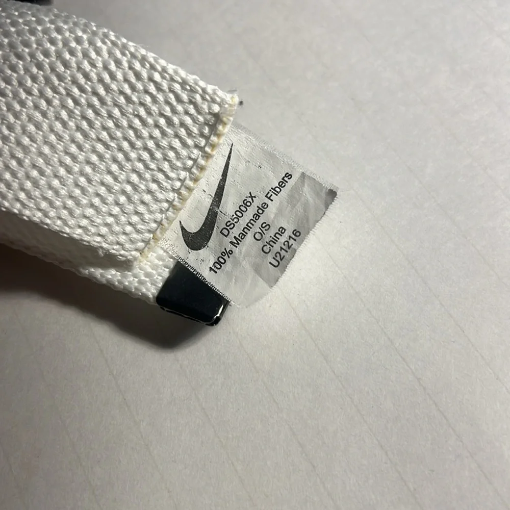 Bundle fabric Nike belts white and tan